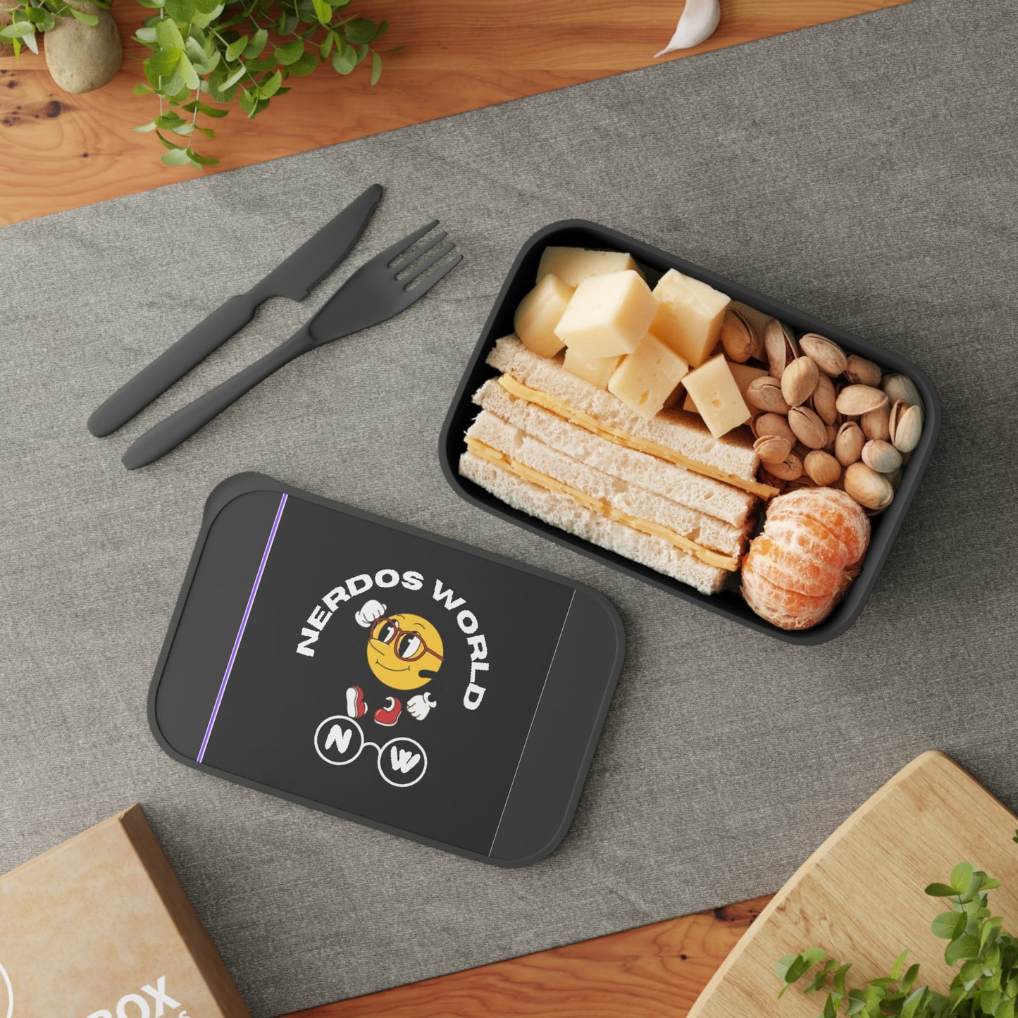Nerdos World Bento Box with Band and Utensils