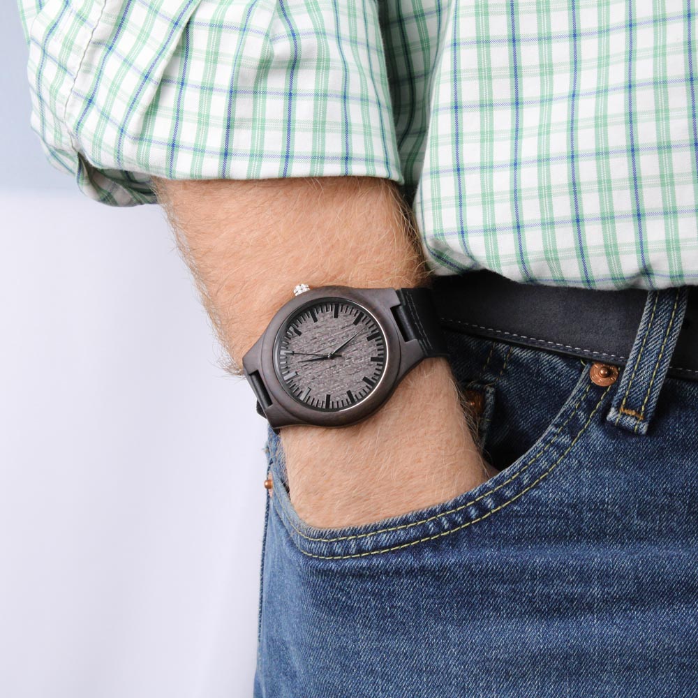 Men Engraved Wooden Elegant Watch Genuine Leather