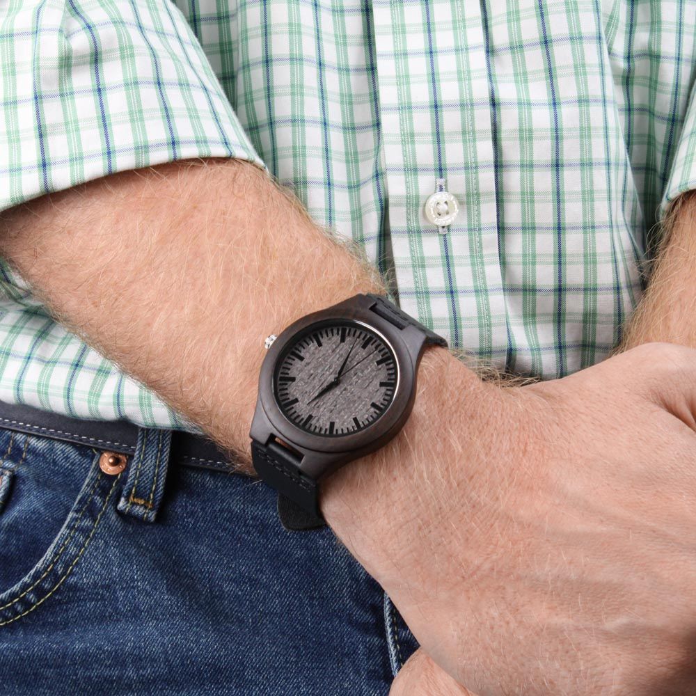 Men Engraved Wooden Elegant Watch Genuine Leather